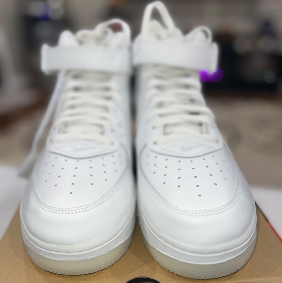 Nike UPTOWNS Air Force 1 Mid 07 Sneakers- Men's Size 13  NIB - Picture 5 of 8